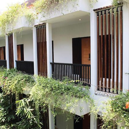 Trumbu Nusa Jimbaran Exterior foto