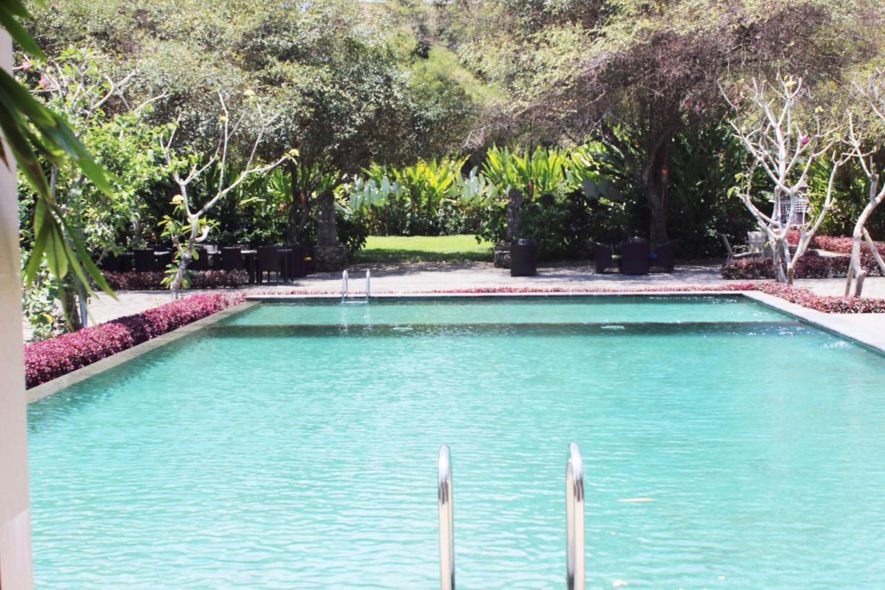 Trumbu Nusa Jimbaran Exterior foto